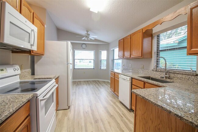 Building Photo - 578 Eagle Run