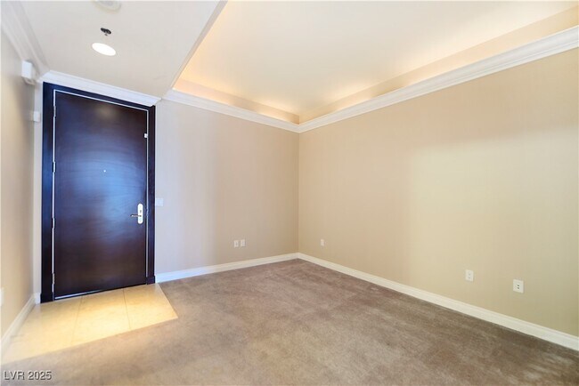 Building Photo - 4525 Dean Martin Dr