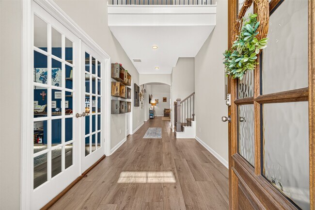 Foto del edificio - 6122 Hazel Lk Dr