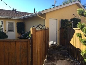 Building Photo - 634 Couper Dr