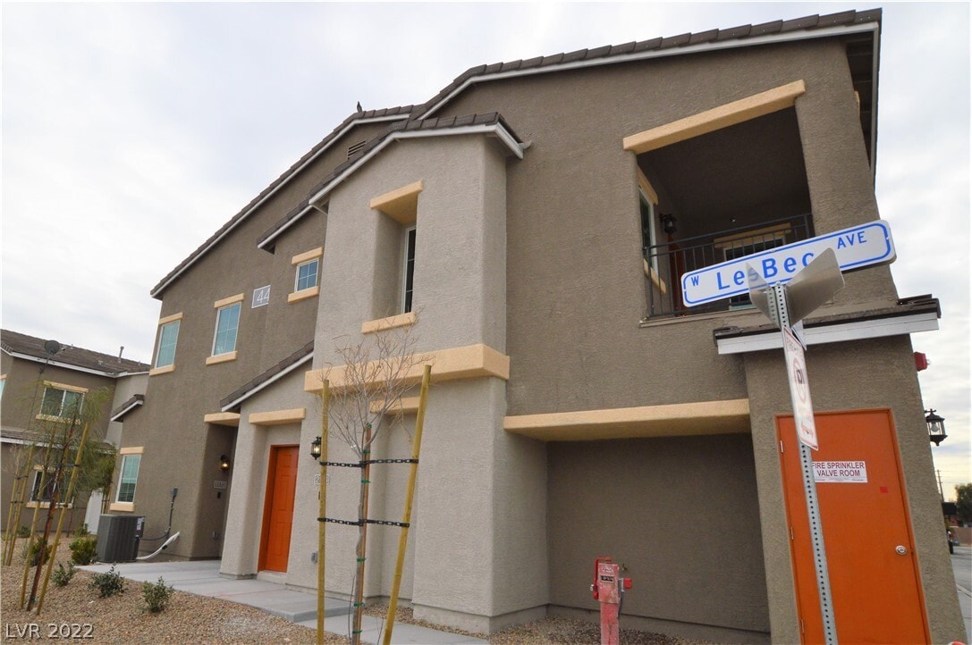 Primary Photo - 4466 Verdon St