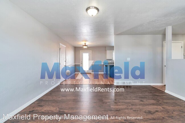 Building Photo - 5 br, 2 bath House - 961 E North Fork Circle