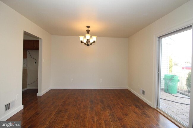 Building Photo - 36 Banbury Ct
