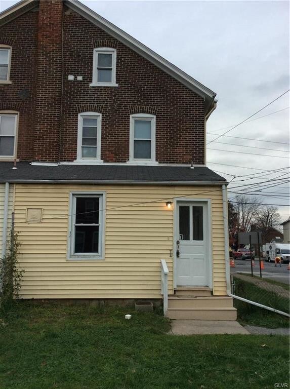 Primary Photo - 336 E Goepp St