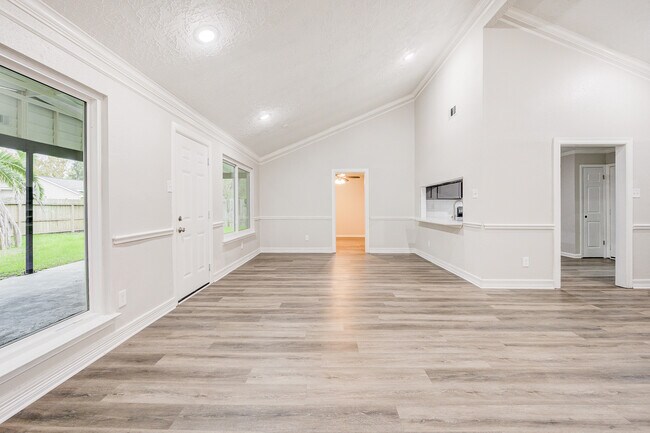Building Photo - 1823 Grand Park Dr