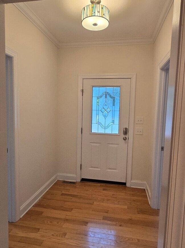 Foto del edificio - NEW LISTING!!!!!