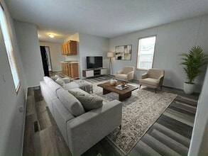 Building Photo - 345 Brutus Dr
