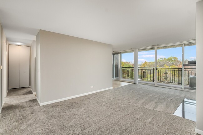 Living Room - 5950 Oakwood Dr