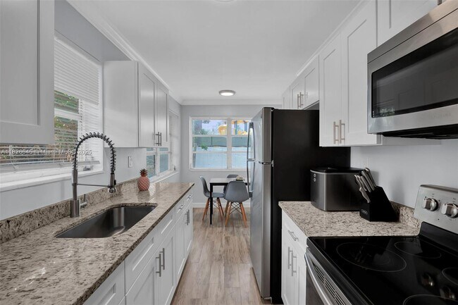 Foto del edificio - 1716 SW 11th Ct
