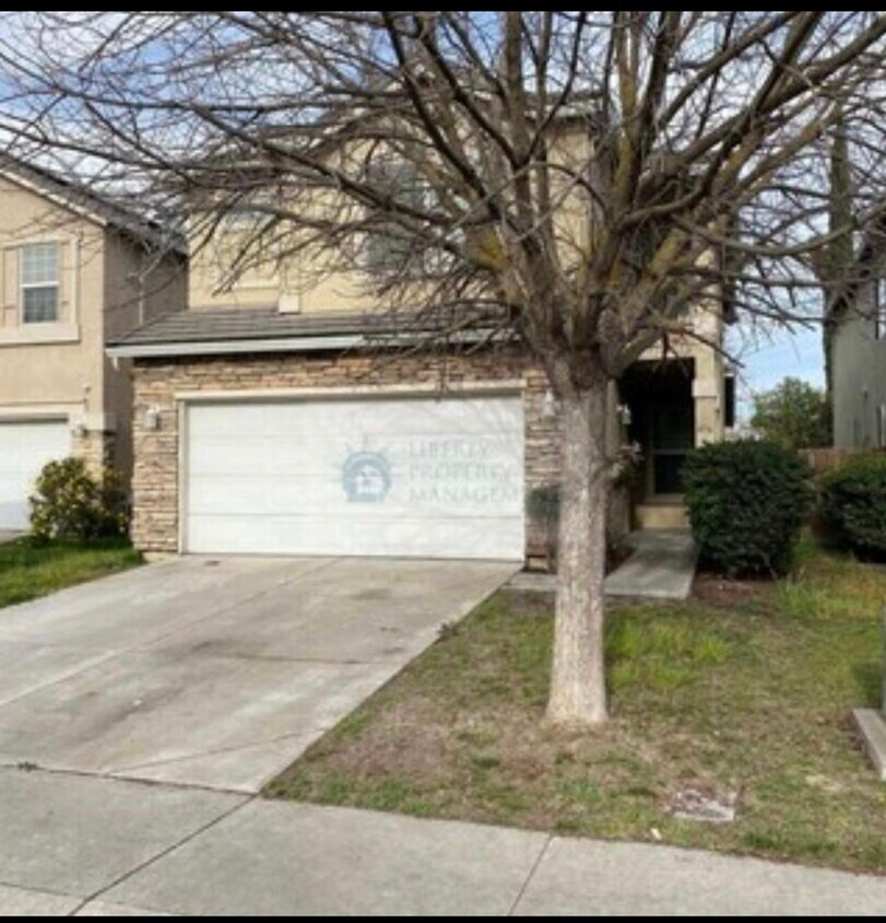 Primary Photo - 656 Queensland Cir