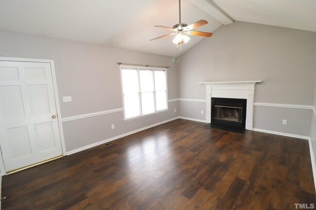 Building Photo - 1309 Sweet Charm Ln