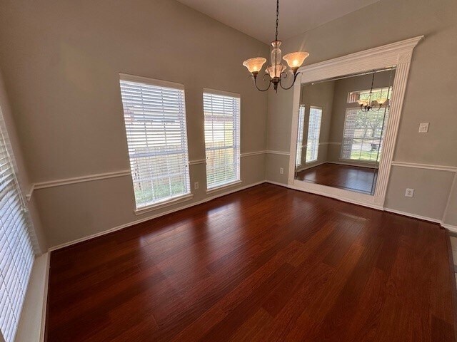 Foto del edificio - 3406 Mcmahon Way