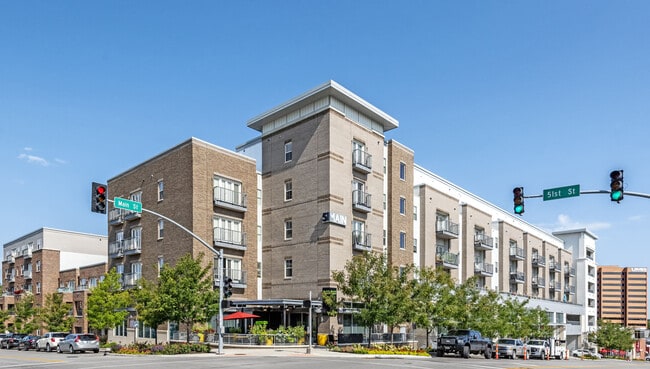Building Photo - 51 Main