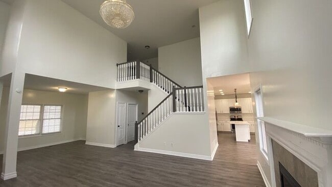Building Photo - McCutcheon Crossing 5 BR Home