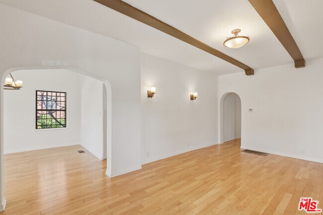 Foto del edificio - 1492 Silver Lake Blvd