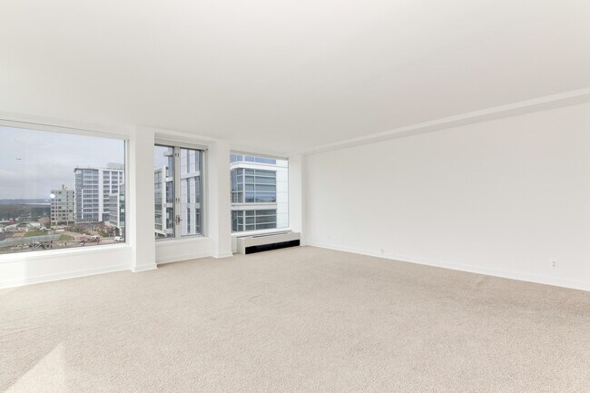 Foto del edificio - Sunny 1 bedroom condo in SW Waterfront!