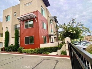 Building Photo - 3004 Sage Pl