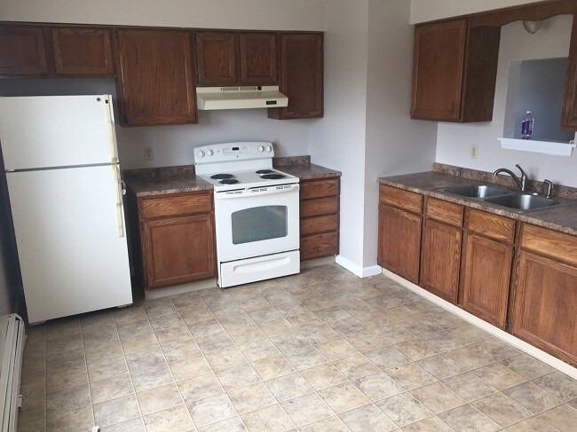 kitchen - 315 Western Ave