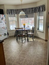 Building Photo - 1027 Whitney Road East