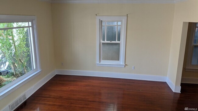 Foto del edificio - 2215 N 59th St