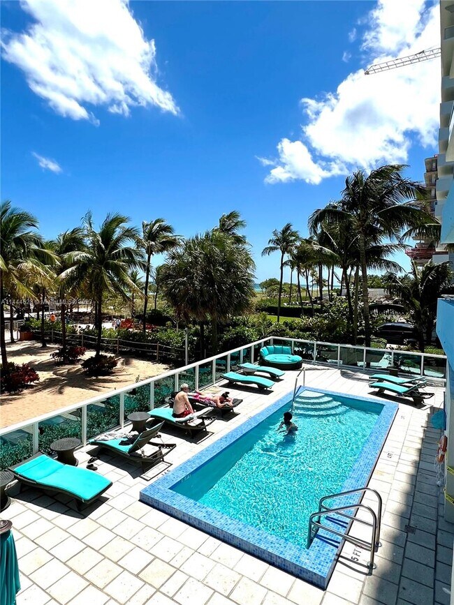 Foto del edificio - 9172 Collins Ave