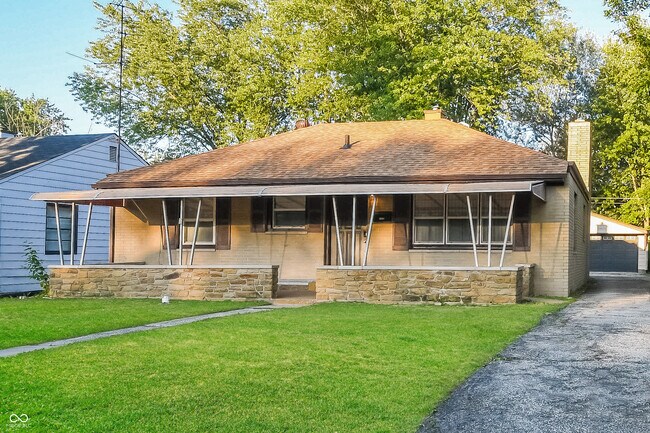 Foto del edificio - 4769 N Mitchner Ave