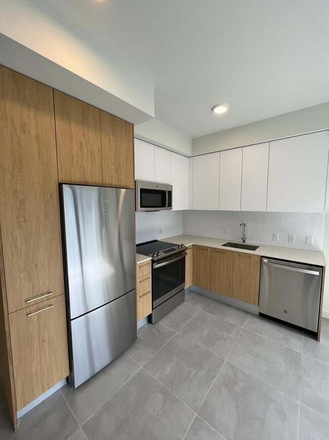 Foto del edificio - 408 NW 32nd St