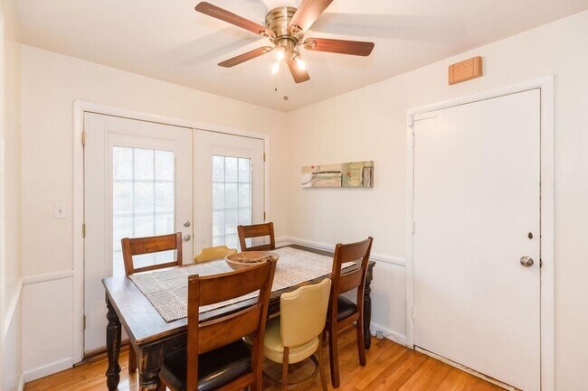 Foto del edificio - 8806 W 71st Terrace