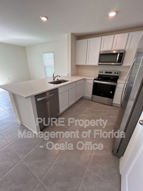 Building Photo - 6669 S W 81st Loop