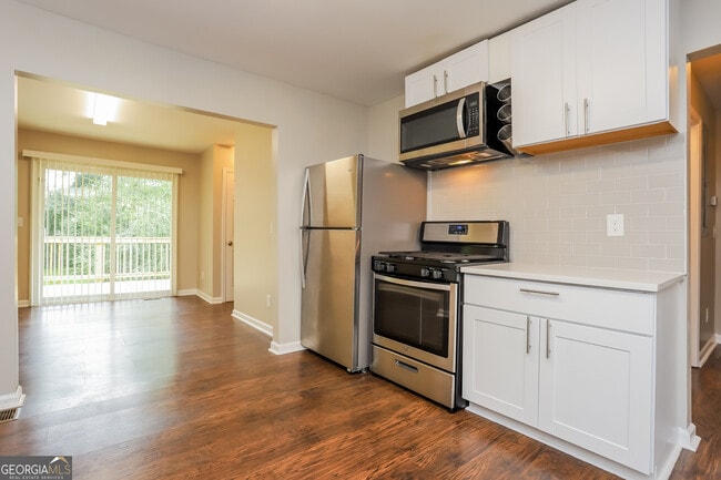 Building Photo - 108 Burch Rd