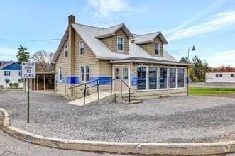 Building Photo - 1538 N Susquehanna Trail
