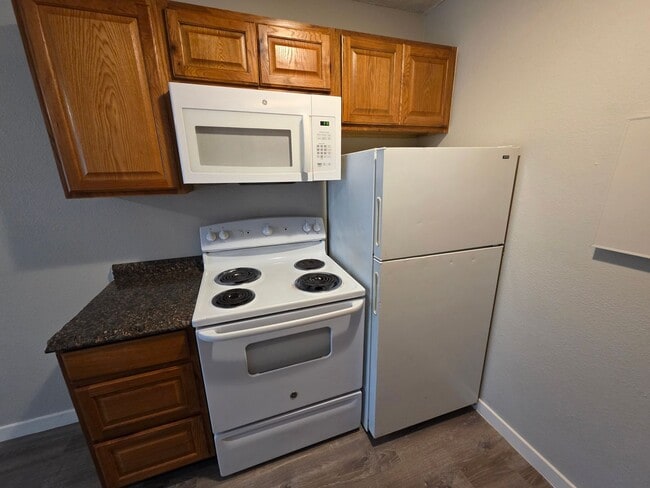 Building Photo - 233 E Arvada St