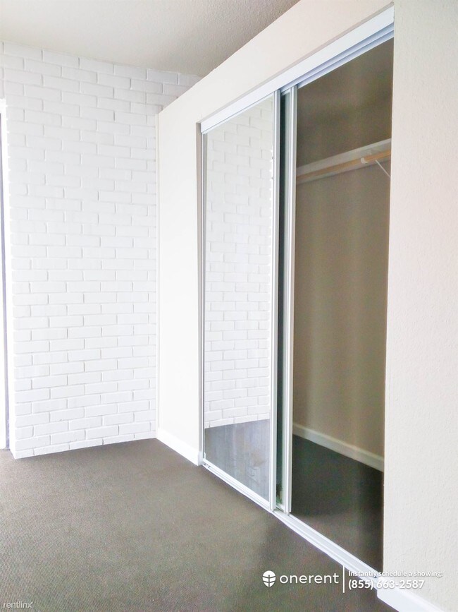 Building Photo - 4220 Aberfoil Ave