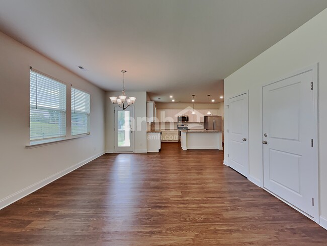 Building Photo - 154 Havenbrook Drive