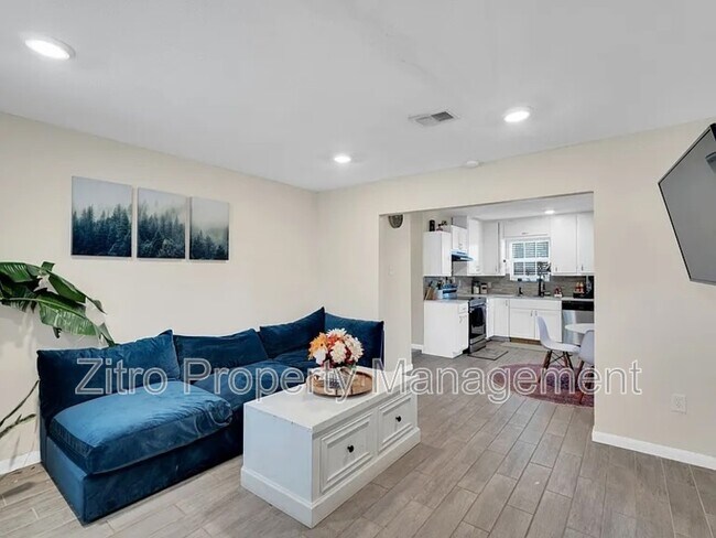 Foto del edificio - 4208 Wiman Dr