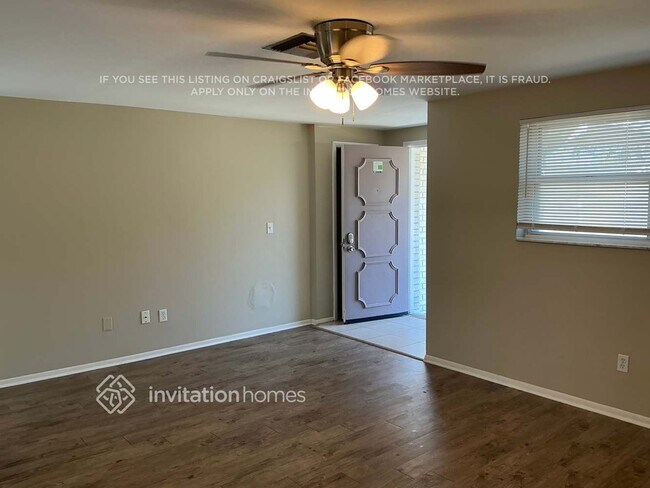 Building Photo - 10744 119th St