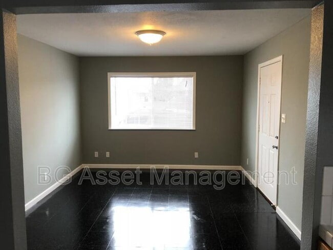 Building Photo - 1680 24th St