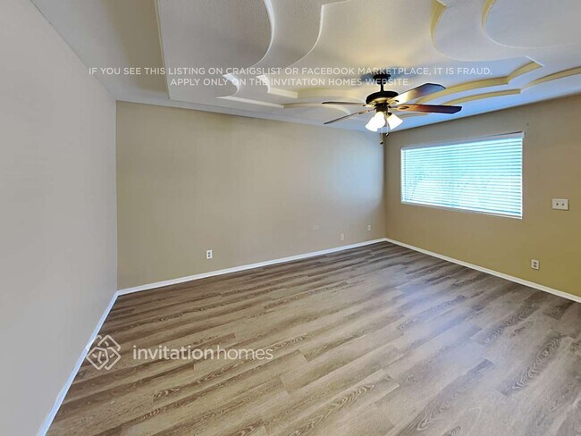 Foto del edificio - 547 W 8th Ave