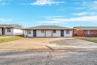 Building Photo - 120 Mc Kenzie Dr