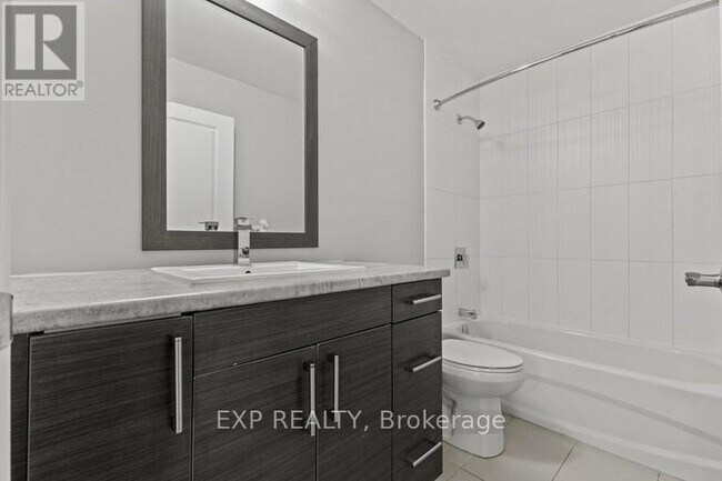 Building Photo - 483 Linwell Rd