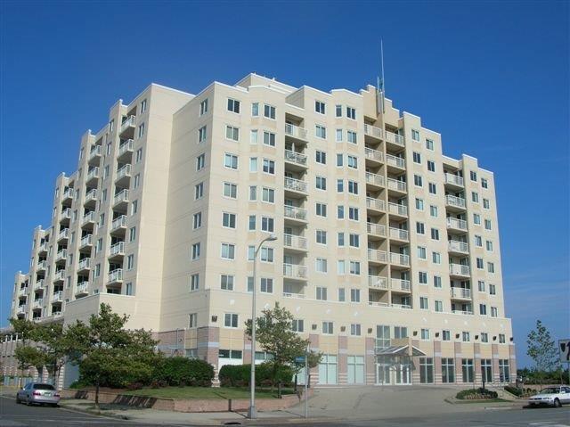 Gardner's Basin Gem - 351 N New Hampshire Ave