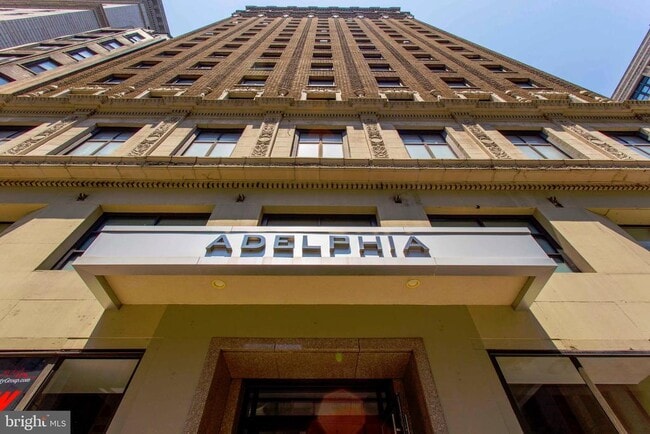 Building Photo - 1229 Chestnut St