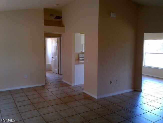 Foto del edificio - 622 Grant Ave