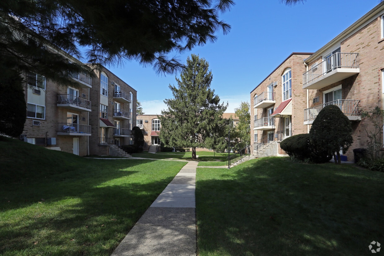 Hill Apartments Secane, PA