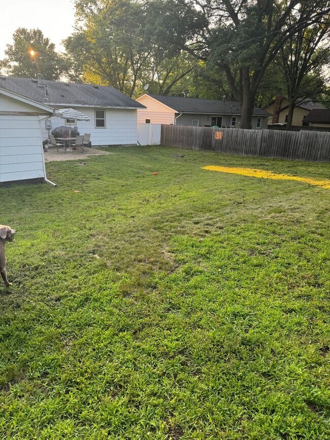 Building Photo - 3 Bedroom Single Family Home in Eau Claire