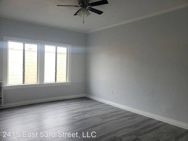 Building Photo - 2415 E 53rd St