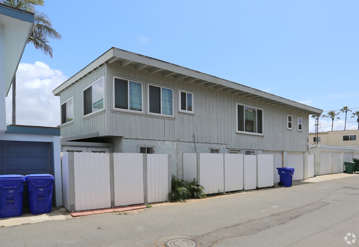 Building Photo - 1629 S Myers St