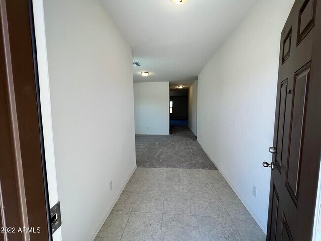 Foto del edificio - 2446 Alonso Dr