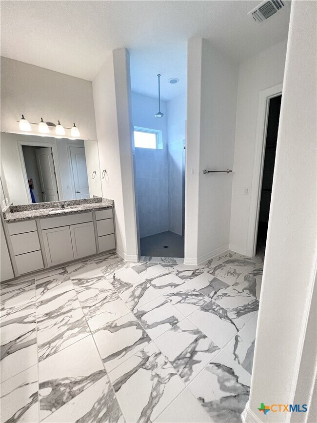 Building Photo - 4607 Camden Heights