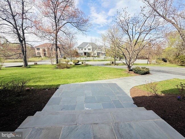 Building Photo - 9809 Hall Rd